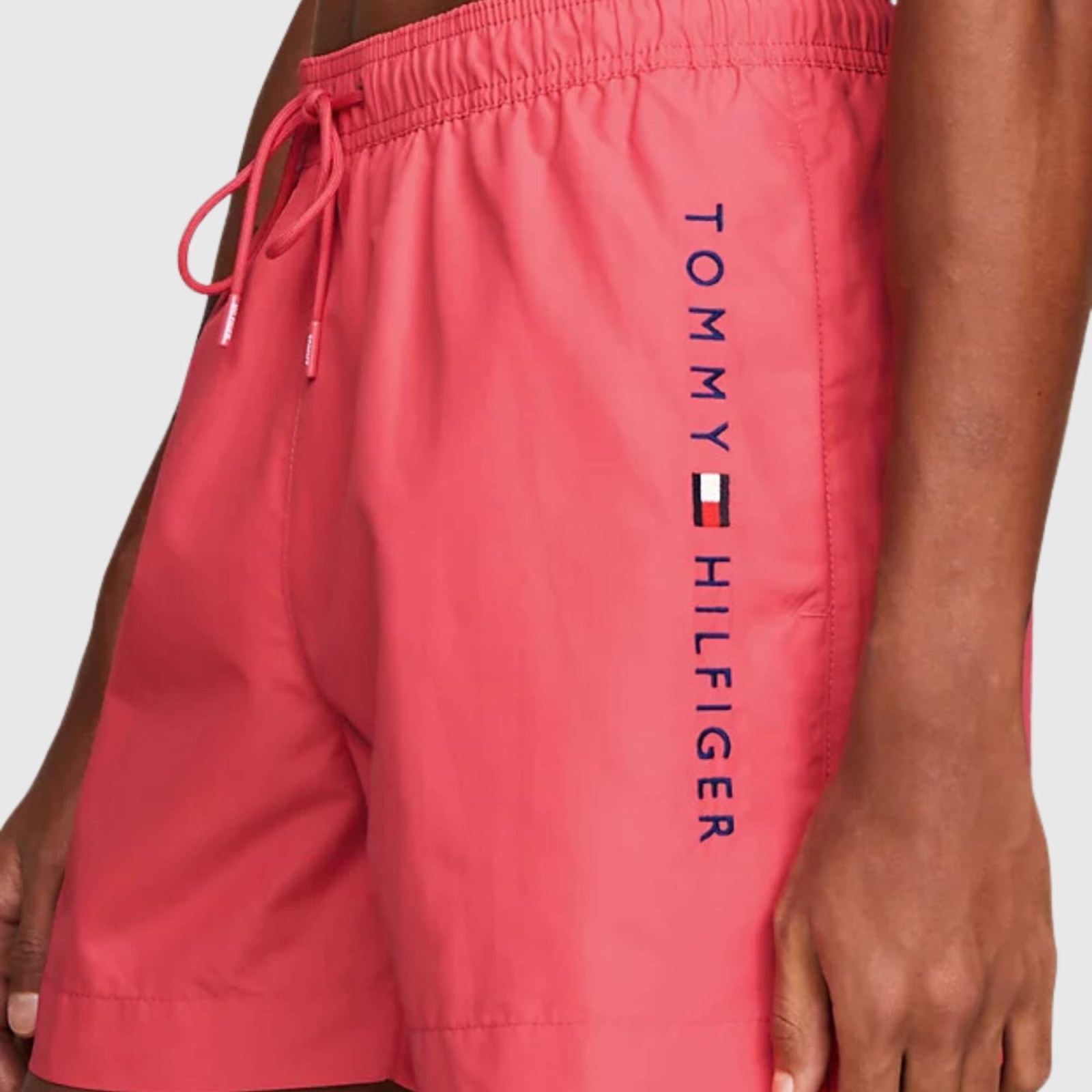 TOMMY MEDIUM DRAWSTRING SWIM SHORT