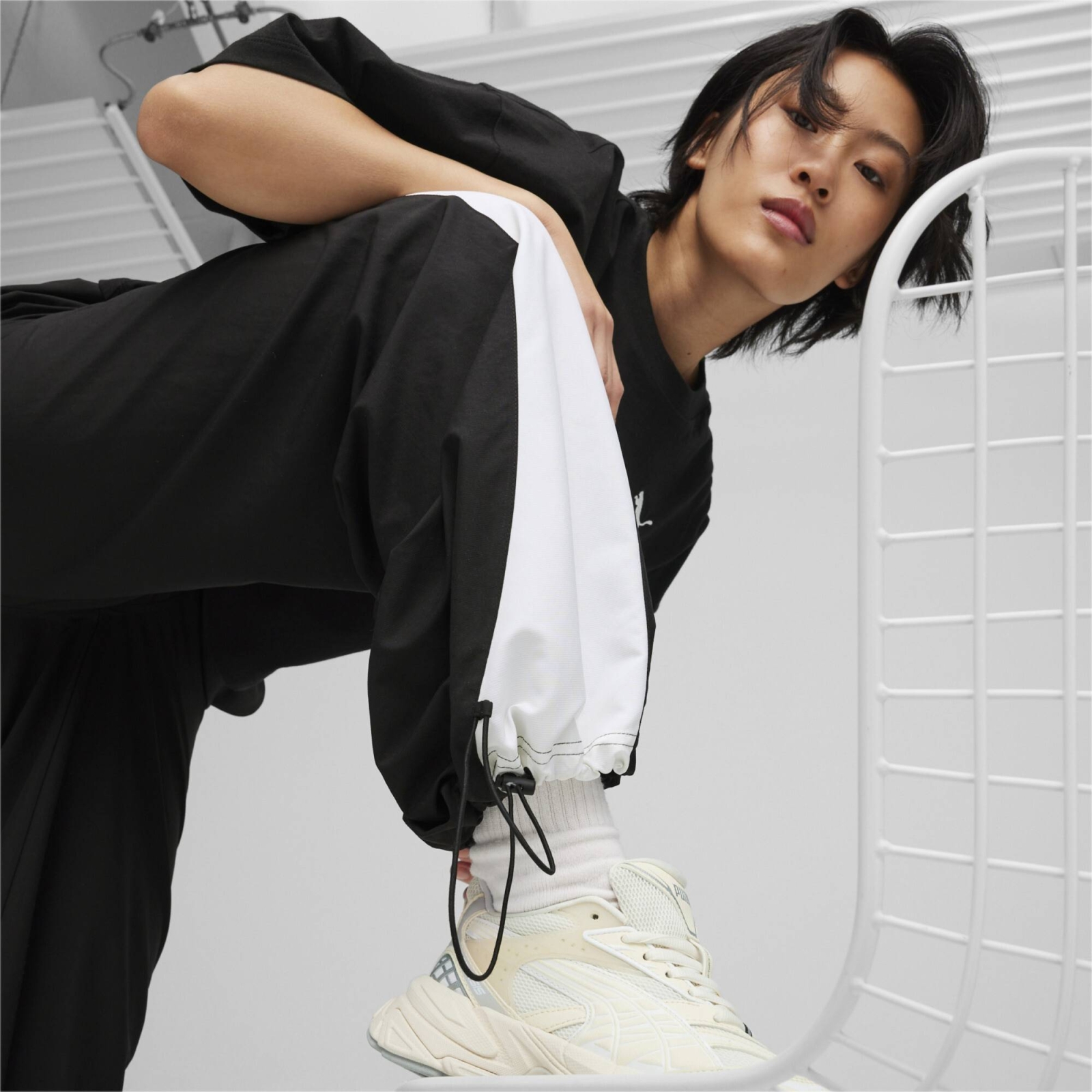 PUMA DARE TO RELAXED PARACHUTE PANTS