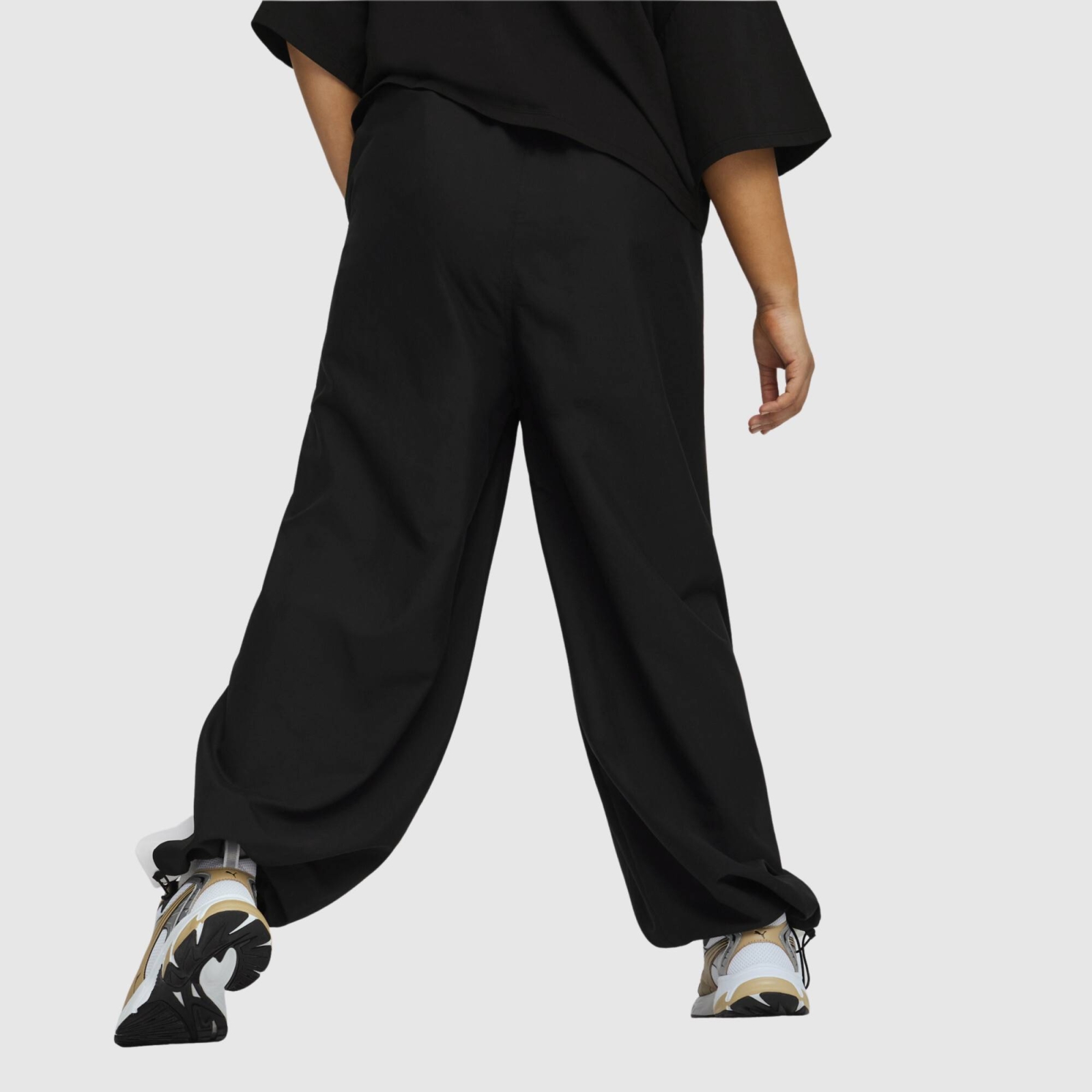 PUMA DARE TO RELAXED PARACHUTE PANTS