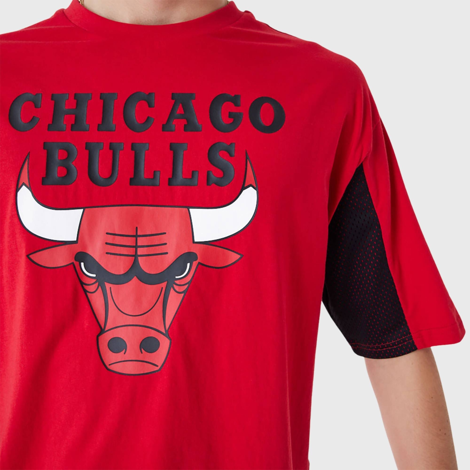 NEW ERA CHICAGO BULLS NBA MESH PANEL TEE