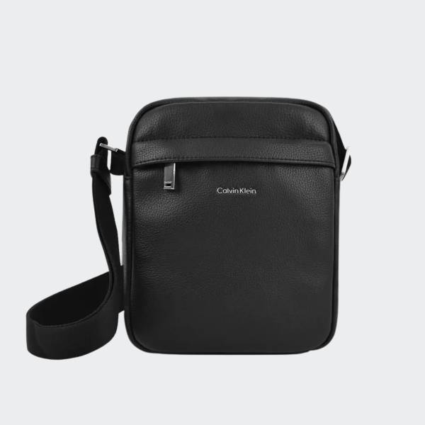 CALVIN KLEIN JEANS RAISED REPORTER