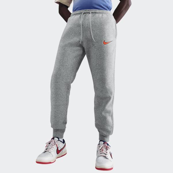 NIKE MENS CLUB JOGGER NEO VARSITY